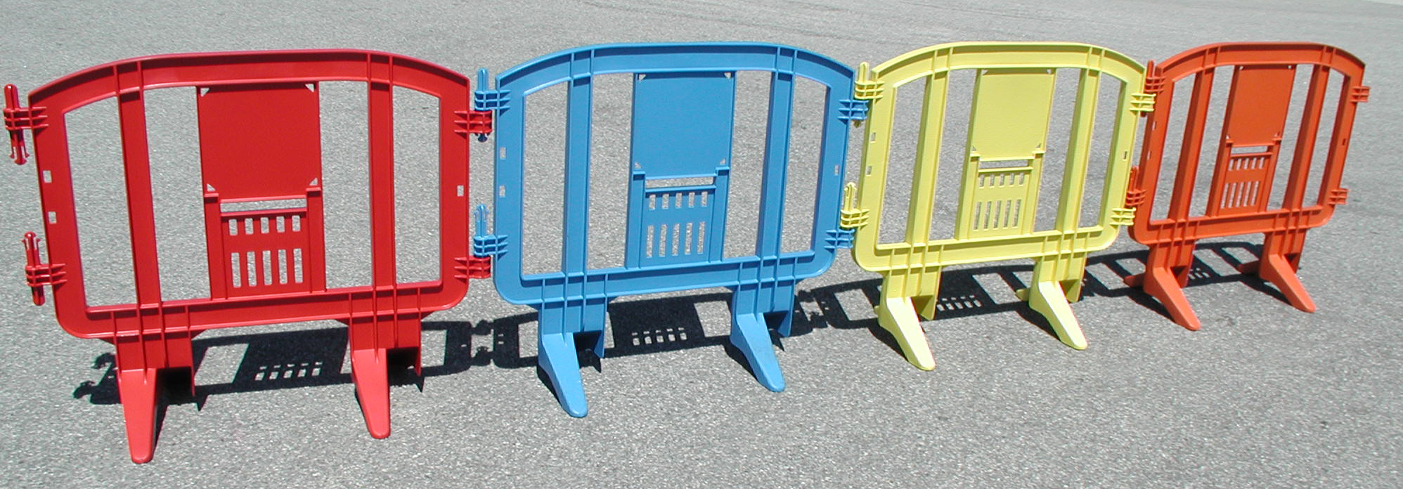 Minit Plastic Barriers for Crowd Control