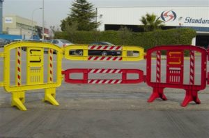 Xtendit &Amp; Minit Plastic Barriers